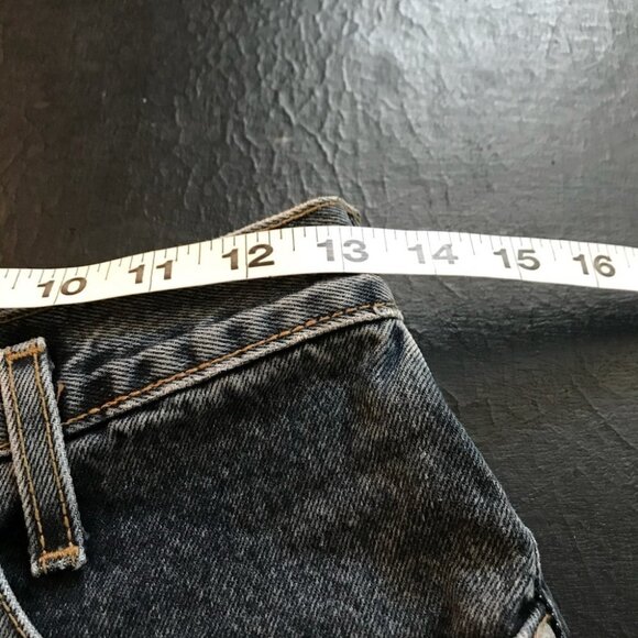 ❤️Vintage Guess girl  denim shorts high rise - Picture 7 of 11